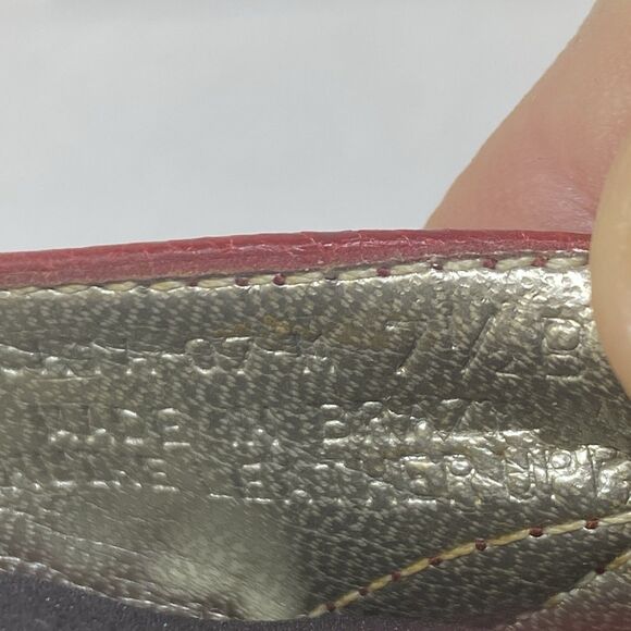 UNISA Viscate Pumps Size 7.5 B Red leather pointed toe kitten heels Y2K Retro * - Picture 9 of 13